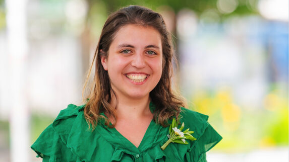 Portraitfoto von Valentina Darvishzadeh