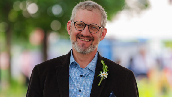 Portraitfoto von Joachim Ivany